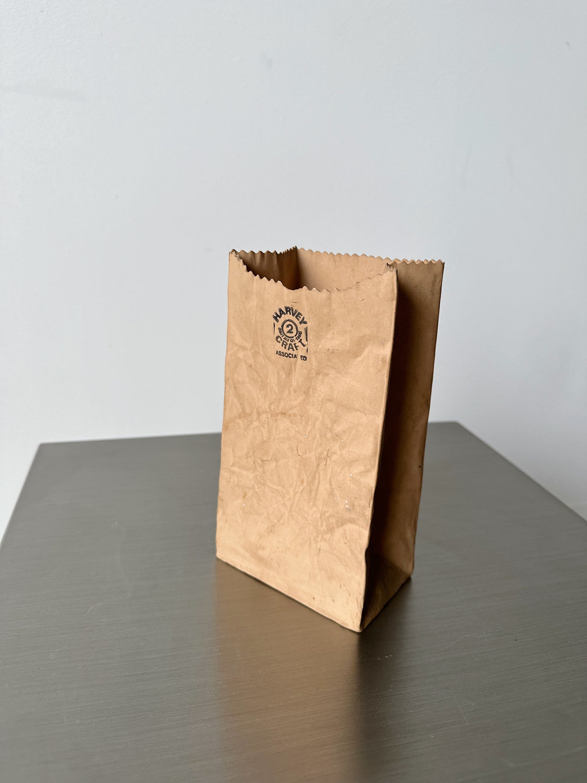 CERAMIC BROWN PAPER BAG VASE BY MICHAEL HARVEY, 80's Maison Singulier