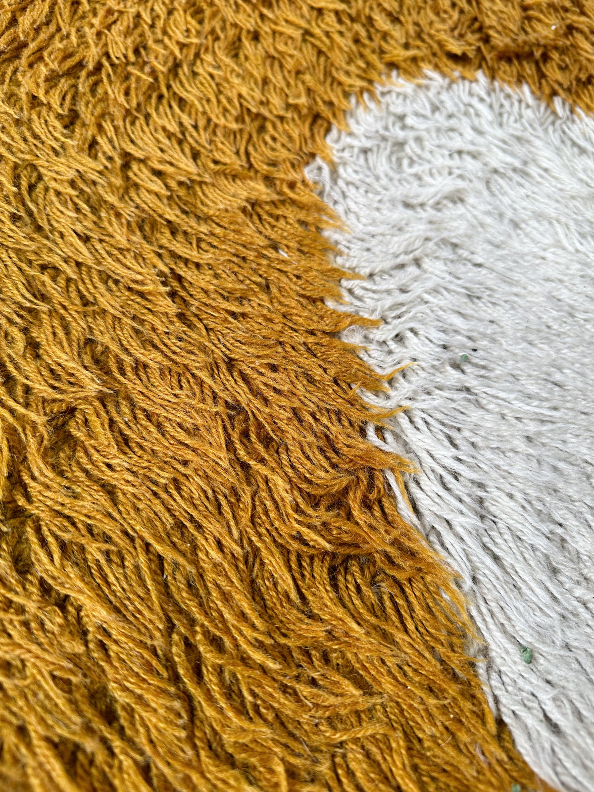 LARGE MID CENTURY COLORFUL SHAG RUG, 8x12, 70's | Maison