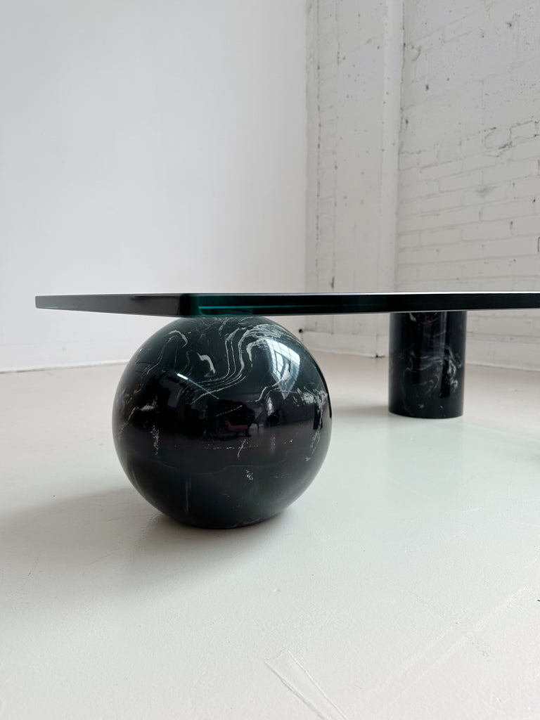 GLASS COFFEE TABLE WITH GEOMETRICAL BASE