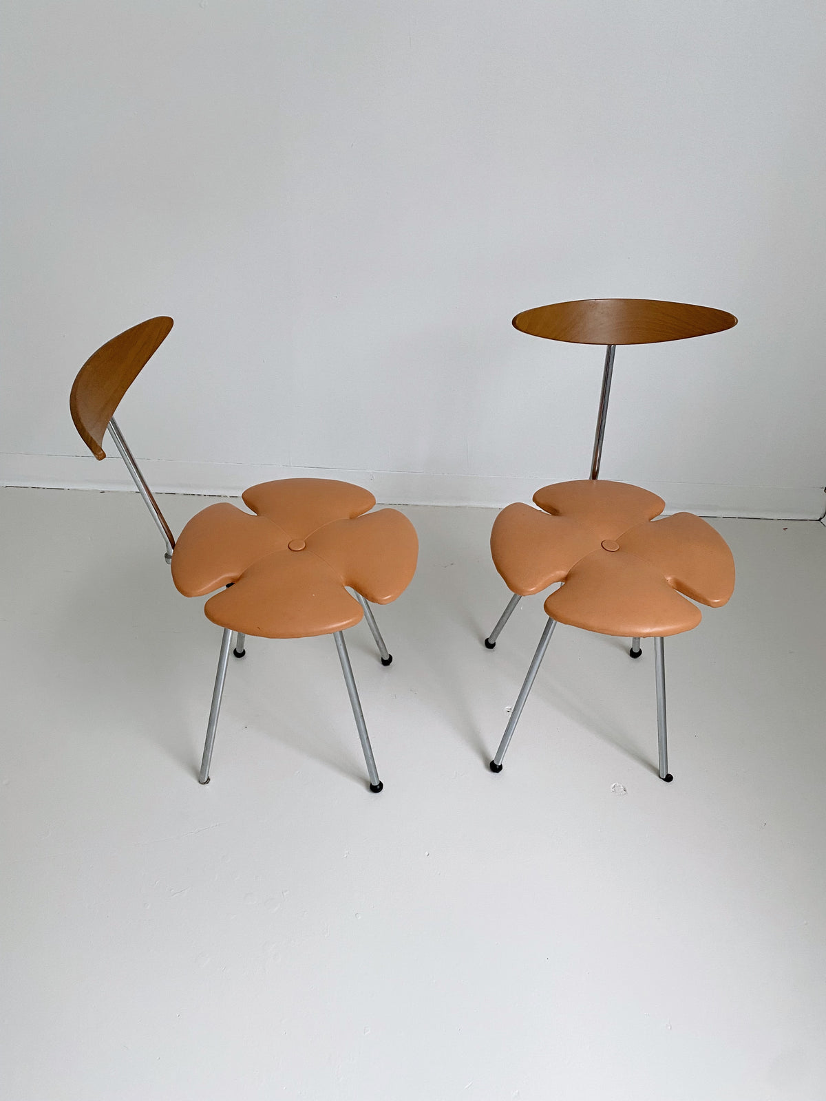 EFFEZETA TAN LEATHER CLOVER CHAIRS, SET OF 4 | Maison Singulier