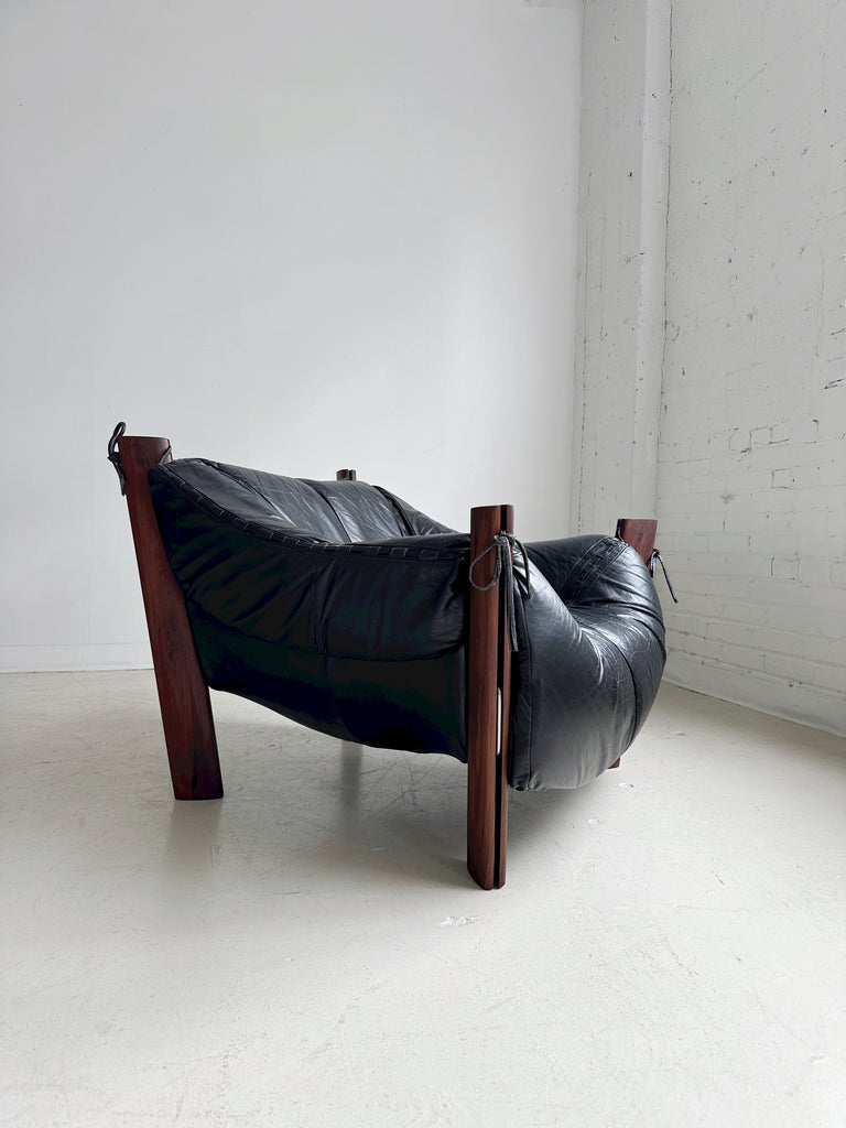 MP 211 BLACK LEATHER LOUNGE CHAIR BY PERCIVAL LAFER, 60's