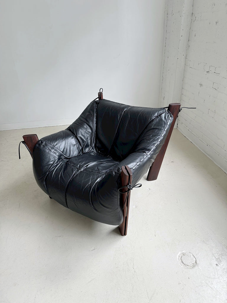 MP 211 BLACK LEATHER LOUNGE CHAIR BY PERCIVAL LAFER, 60's