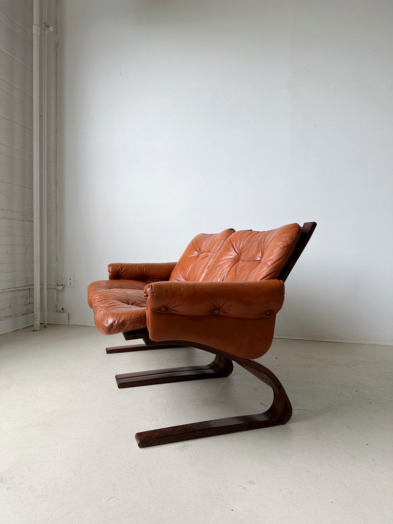 COGNAC LEATHER KENGU LOVESEAT BY ELSA & NORDAHL SOLHEIM FOR RYKKEN, 70's