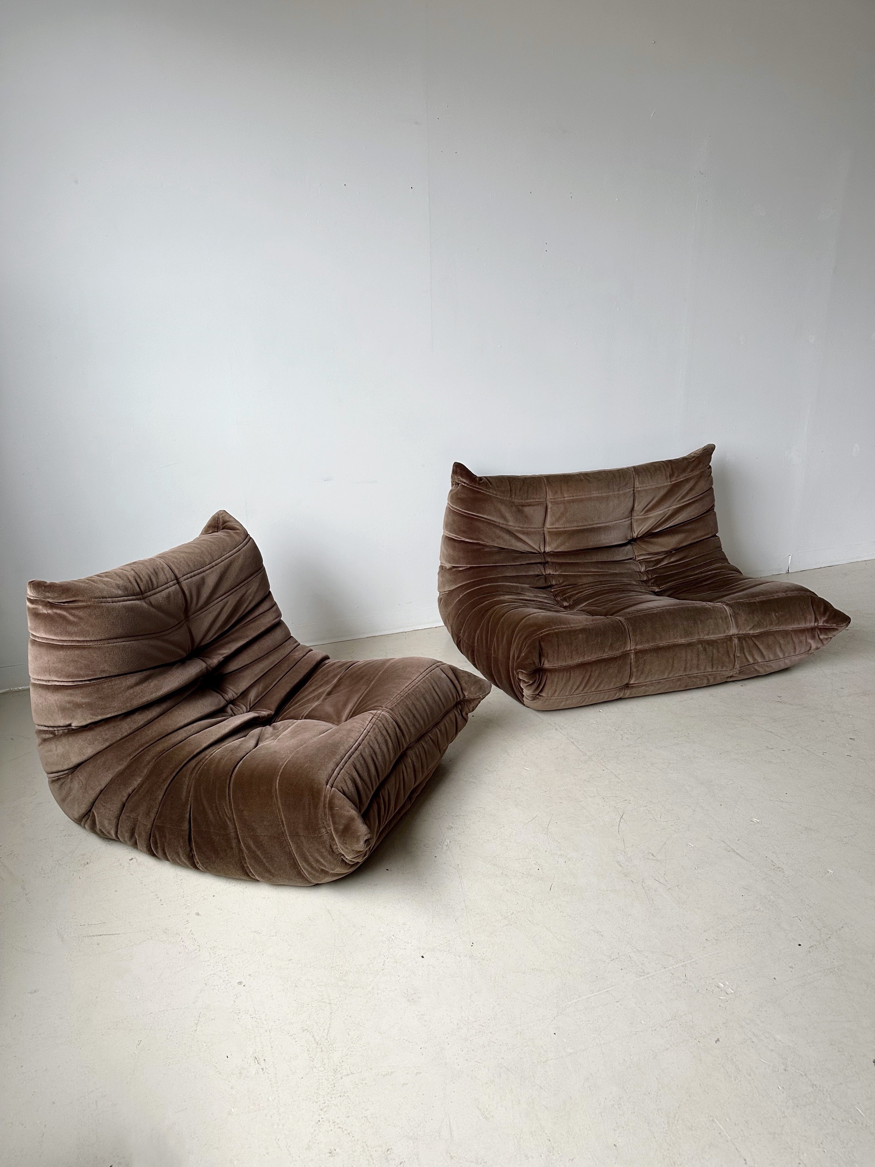 BROWN VELVET TOGO LOVE SEAT & CHAIR BY MICHEL DUCAROY FOR LIGNE