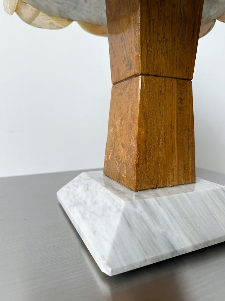 ONYX & MARBLE SCALLOPED TABLE LAMP