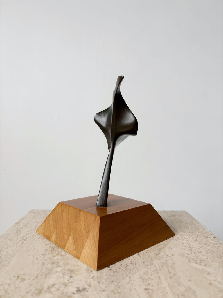 BRONZE & WOOD ABSTRACT SCULPTURE BY GÉRALD BRAULT