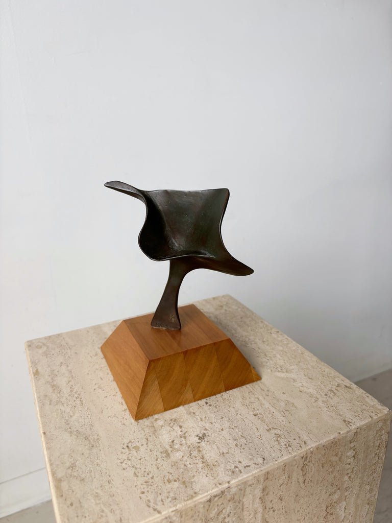 BRONZE & WOOD ABSTRACT SCULPTURE BY GÉRALD BRAULT