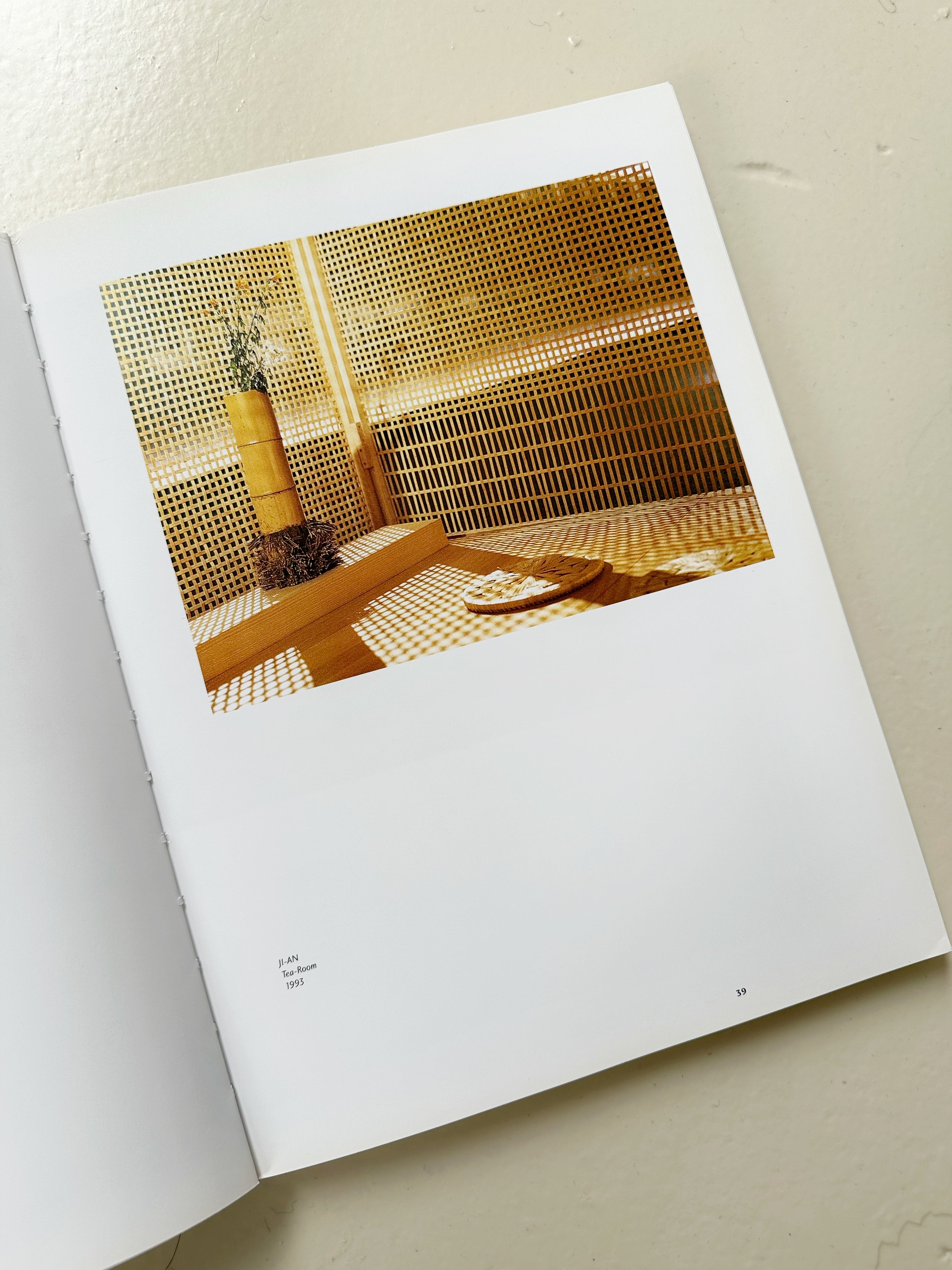 INTERIOR DESIGN VOL II, UCHIDA & MITSUHASHI & NISHIOKA & STUDIO 80