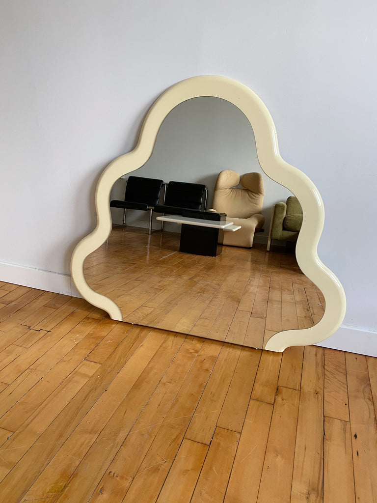 BUTTER YELLOW WIGGLE FRAME WALL MIRROR