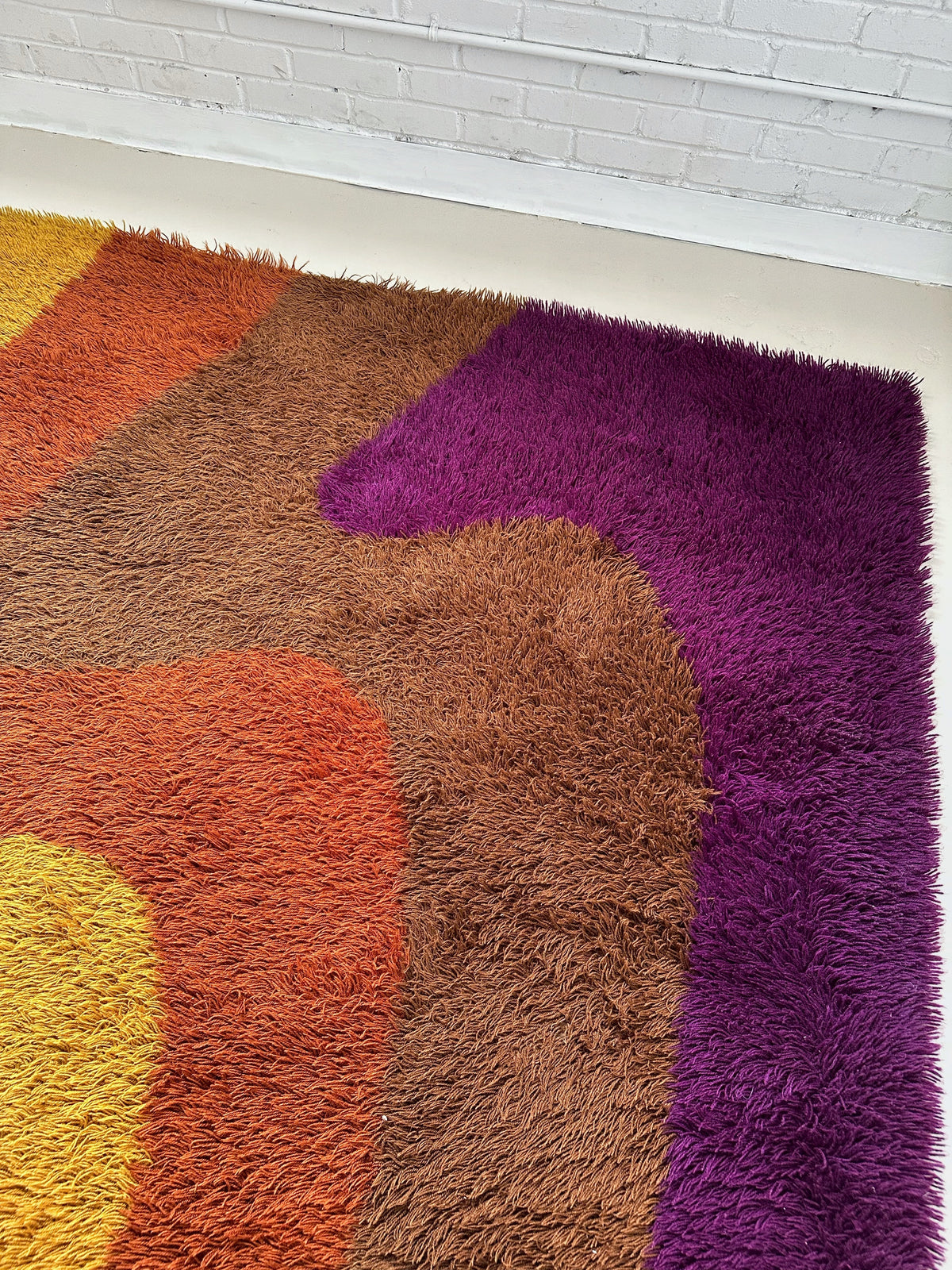LARGE MID CENTURY COLORFUL SHAG RUG, 8x12, 70's | Maison Singulier