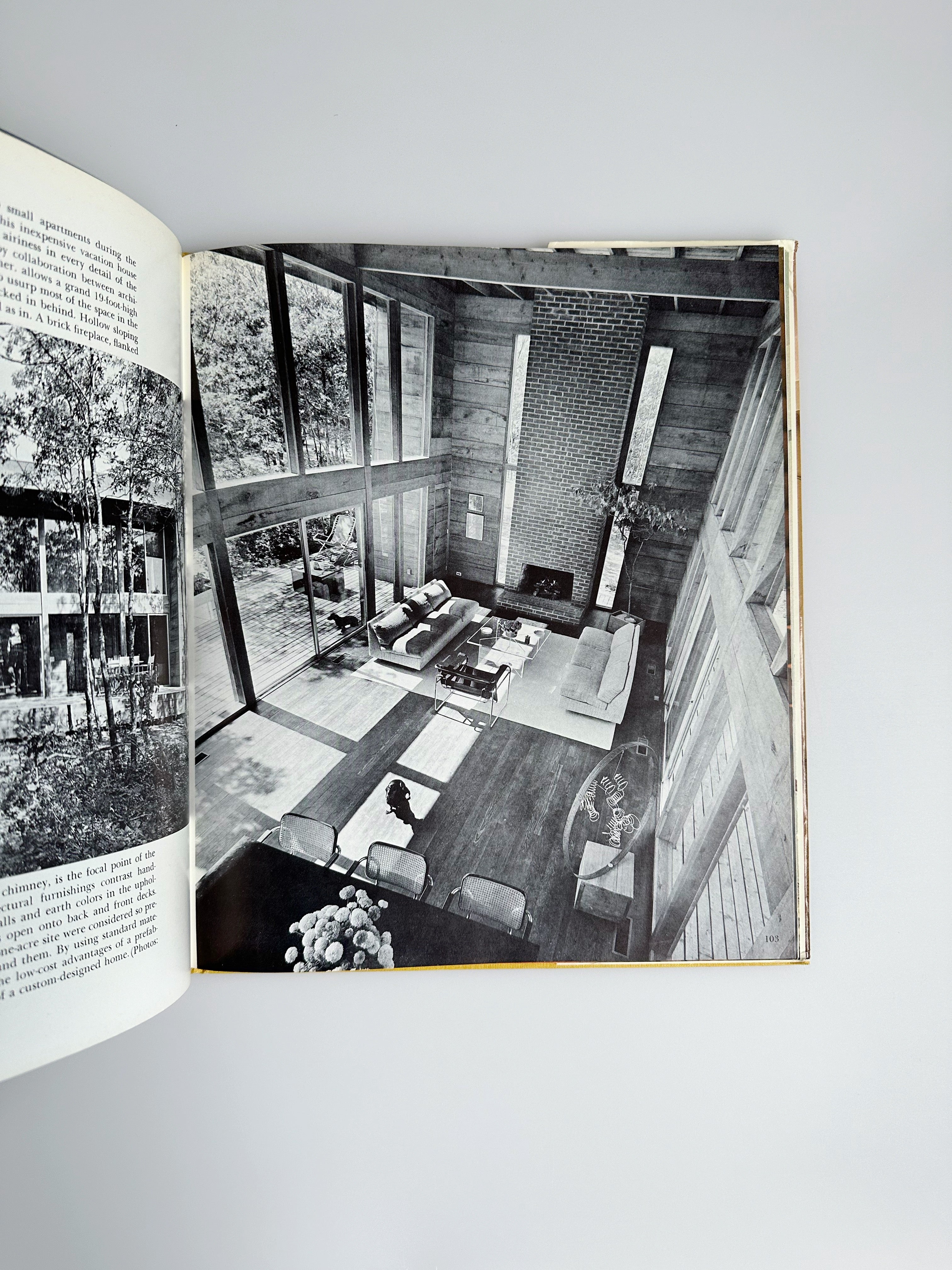 YOUNG DESIGNS IN LIVING, PLUMB, 1969 | Maison Singulier