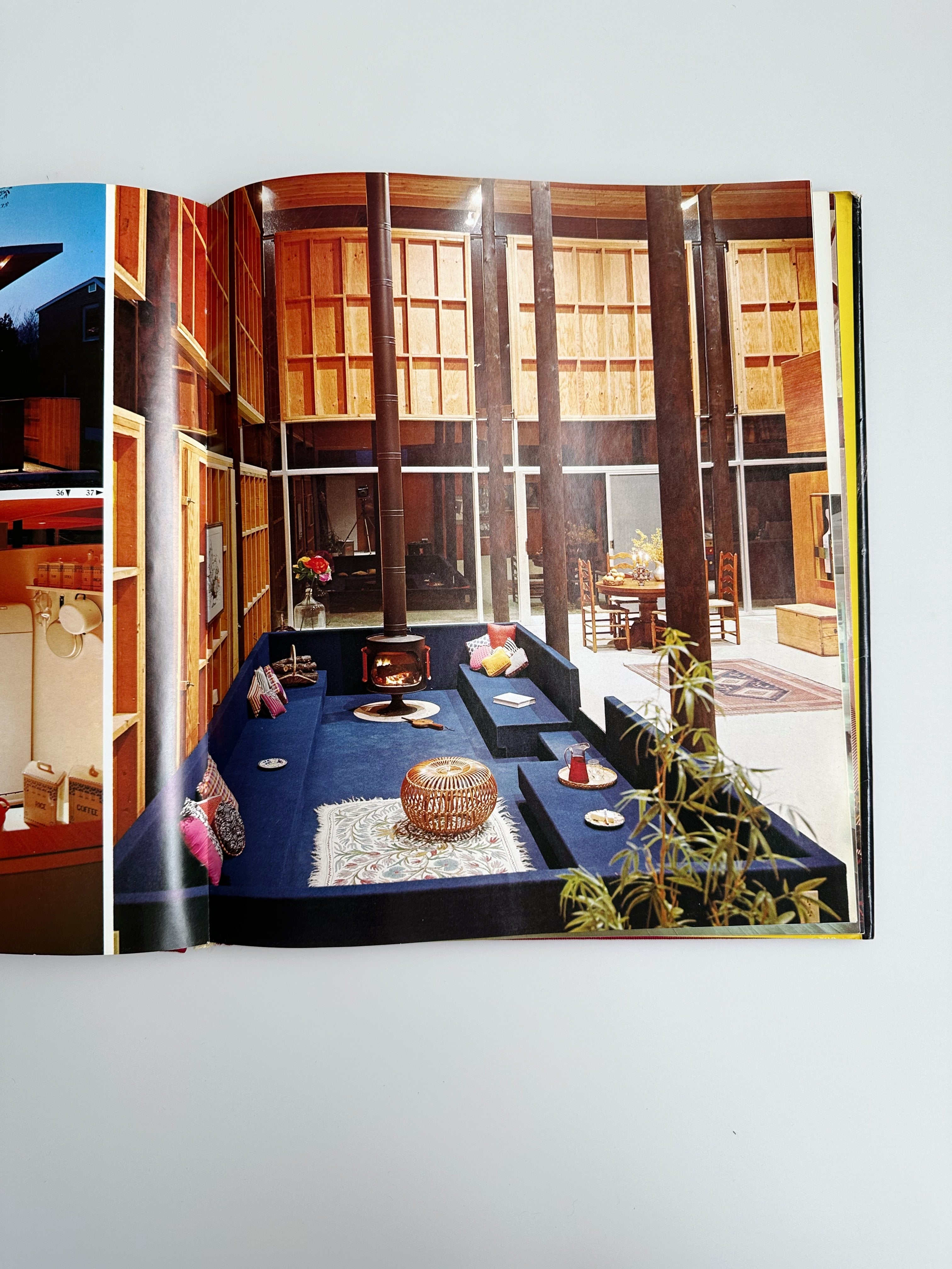 YOUNG DESIGNS IN COLOR, PLUMB, 1972 | Maison Singulier
