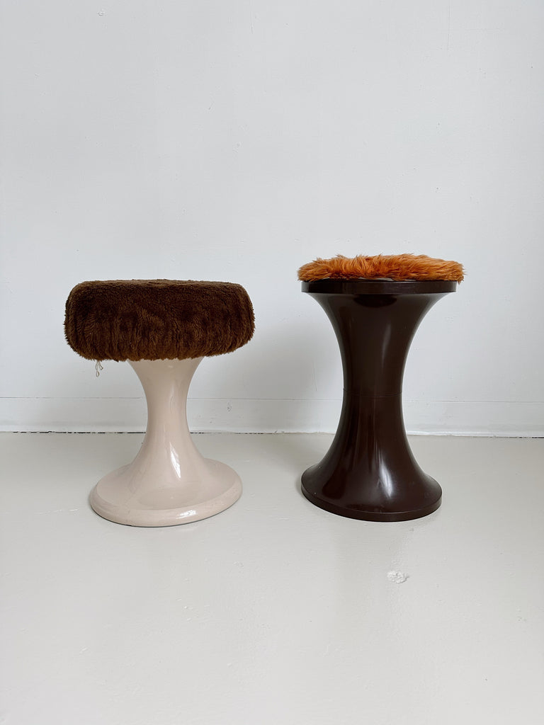 SPACE AGE BROWN PLASTIC STOOL, 70's