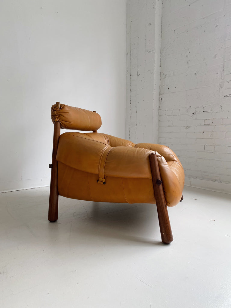 MP-81 TAN LEATHER LOUNGE CHAIR BY PERCIVAL LAFER, 60's
