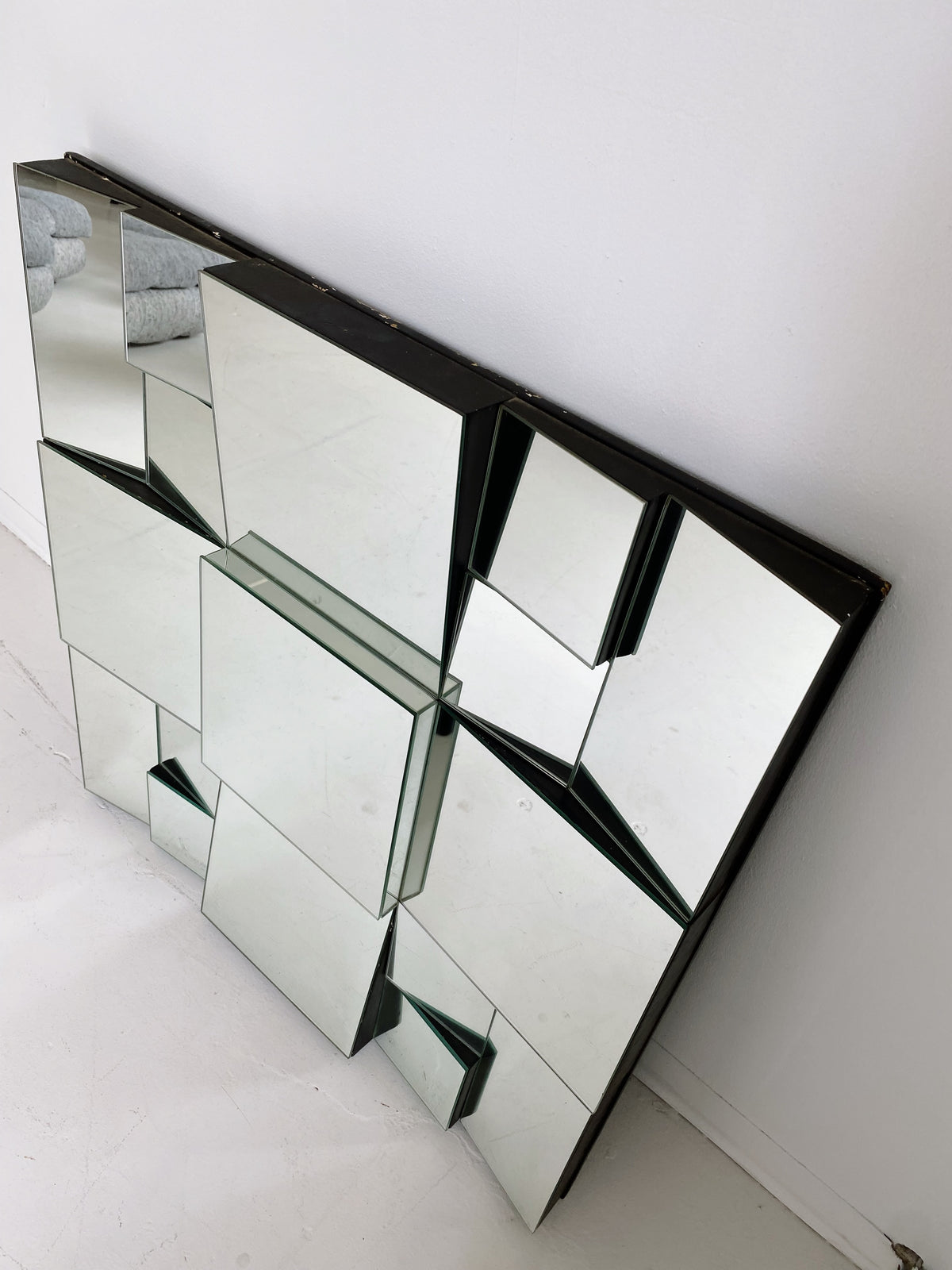 CUBIST SLOPES MIRROR BY NEAL SMALL, 70's | Maison Singulier