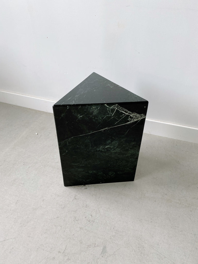 Triangular Plinth BLACK MARBLE TRIANGLE PLINTH | Maison Singulier