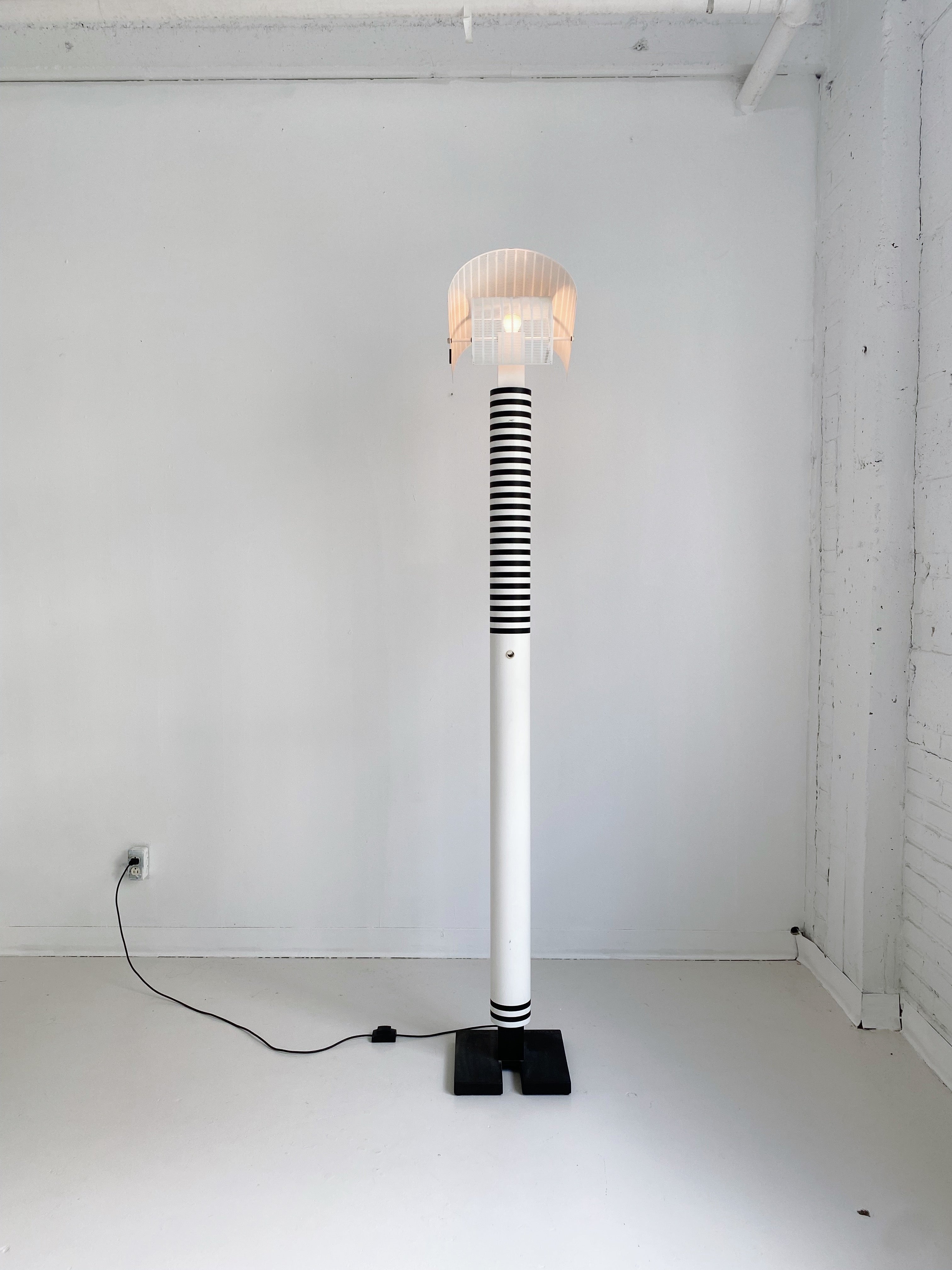 BLACK & WHITE SHOGUN TERRA FLOOR LAMP BY MARIO BOTTA FOR BLACK & WHITE SHOGUN TERRA FLOOR LAMP BY MARIO BOTTA FOR