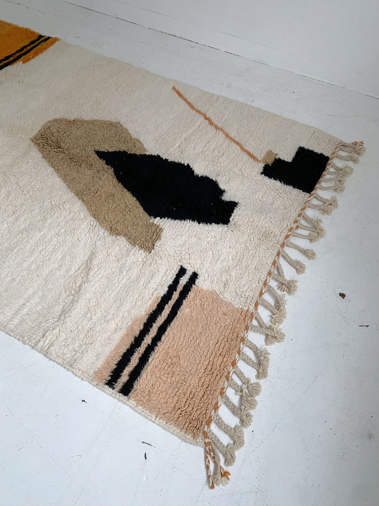 BEIGE WOOL HAND-KNOTTED MOROCCAN BENI OURAIN RUG, 5.3x8.4
