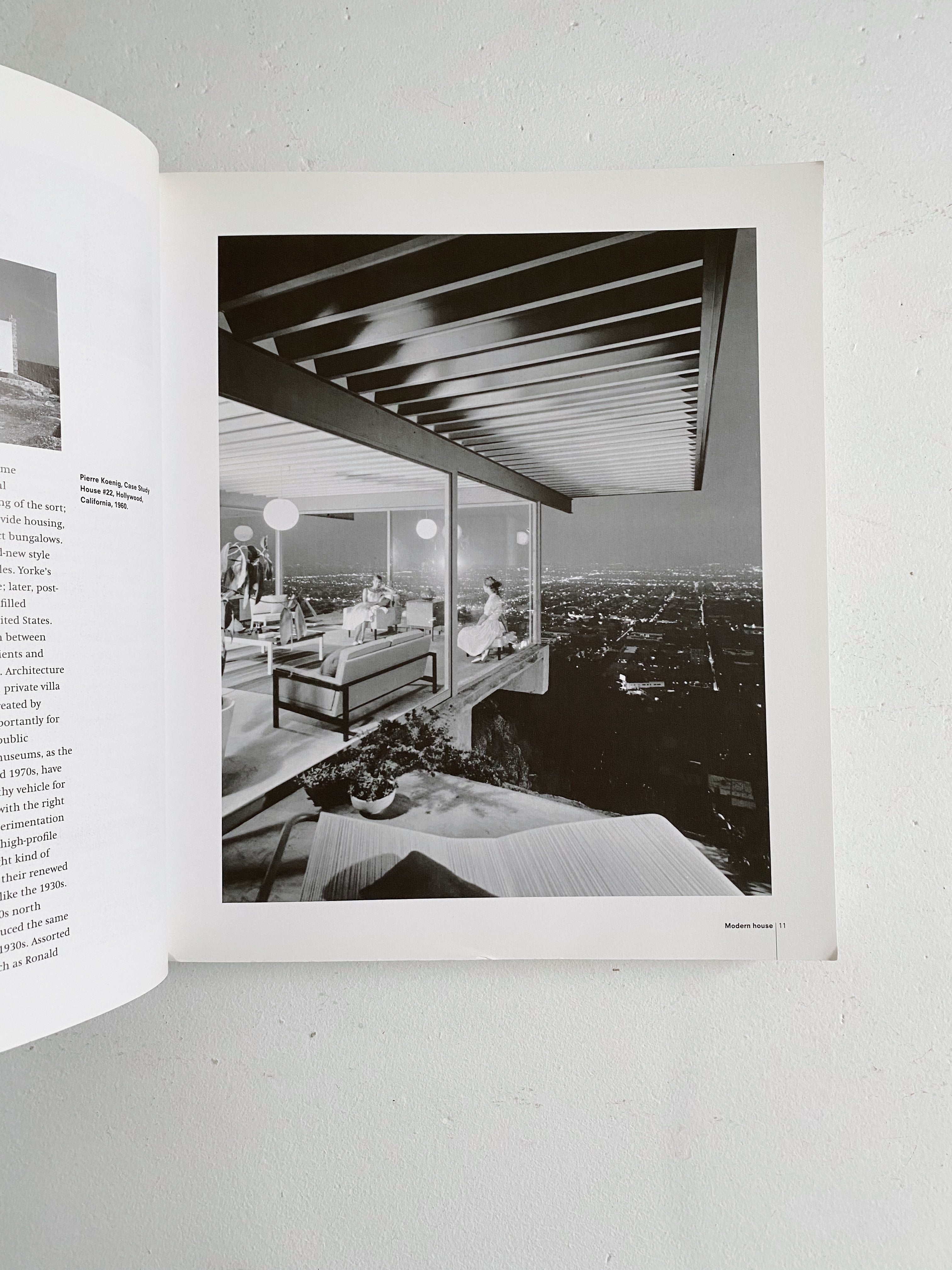 MODERN HOUSE, WELSH, 1995 | Maison Singulier
