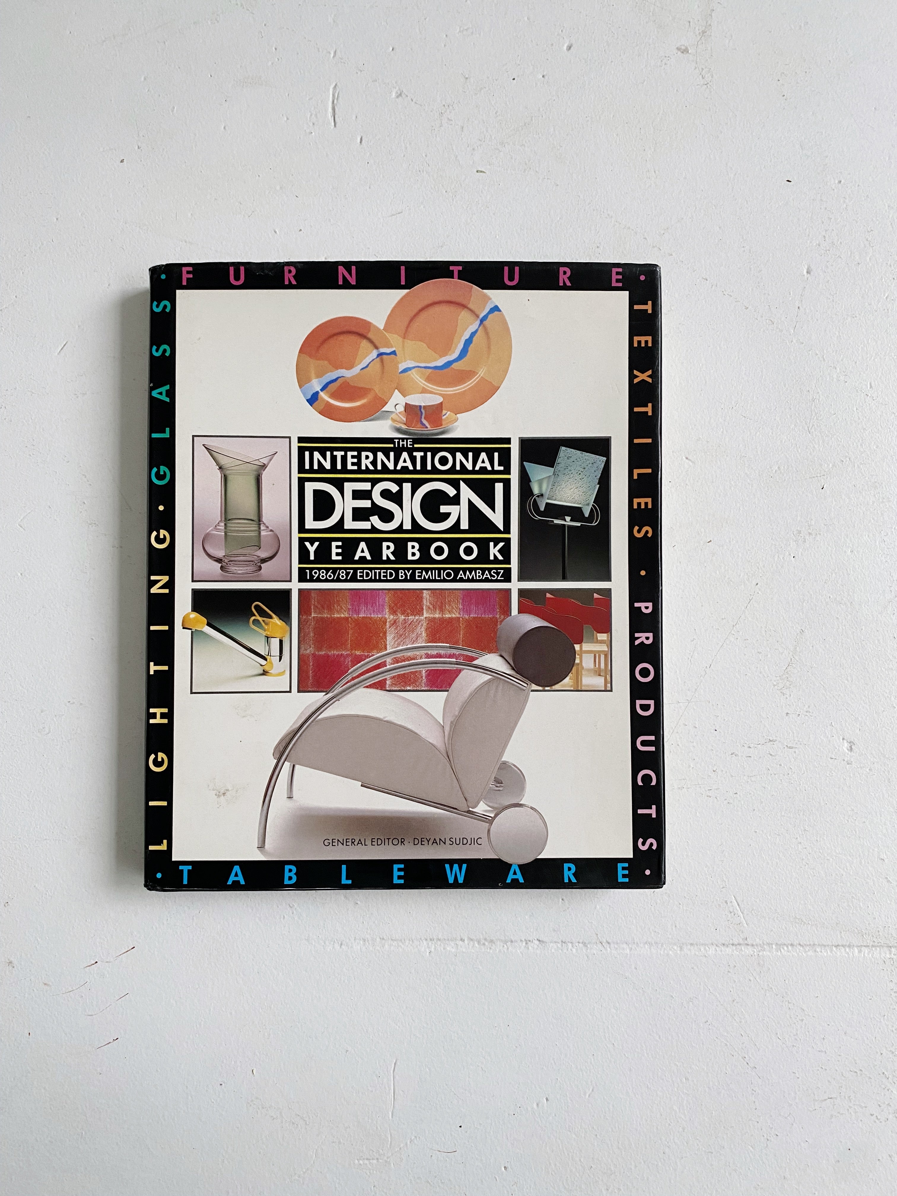 THE INTERNATIONAL DESIGN YEARBOOK 2 EDITED BY EMILIO AMBASZ, 1986