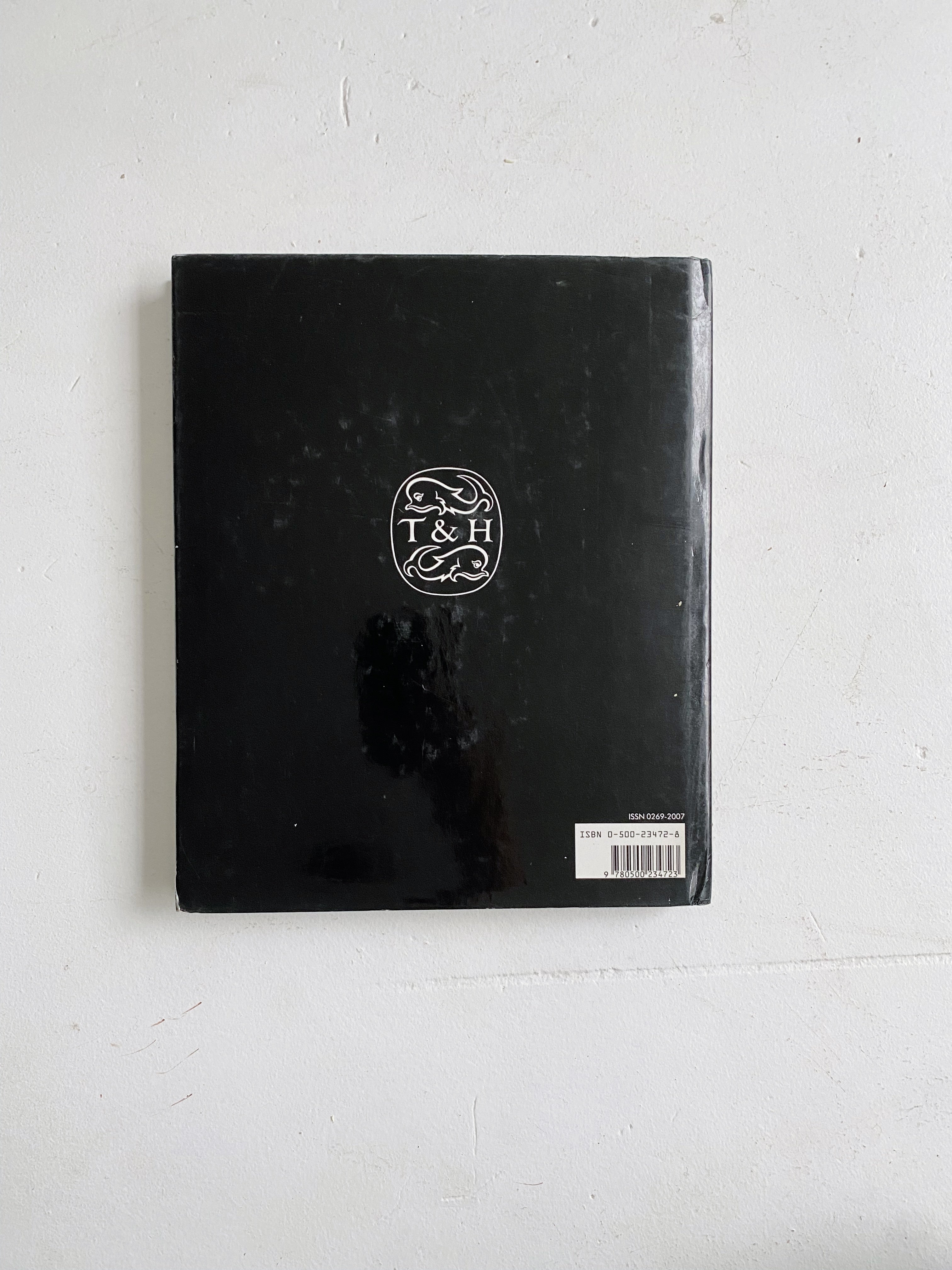 THE INTERNATIONAL DESIGN YEARBOOK 2 EDITED BY EMILIO AMBASZ, 1986
